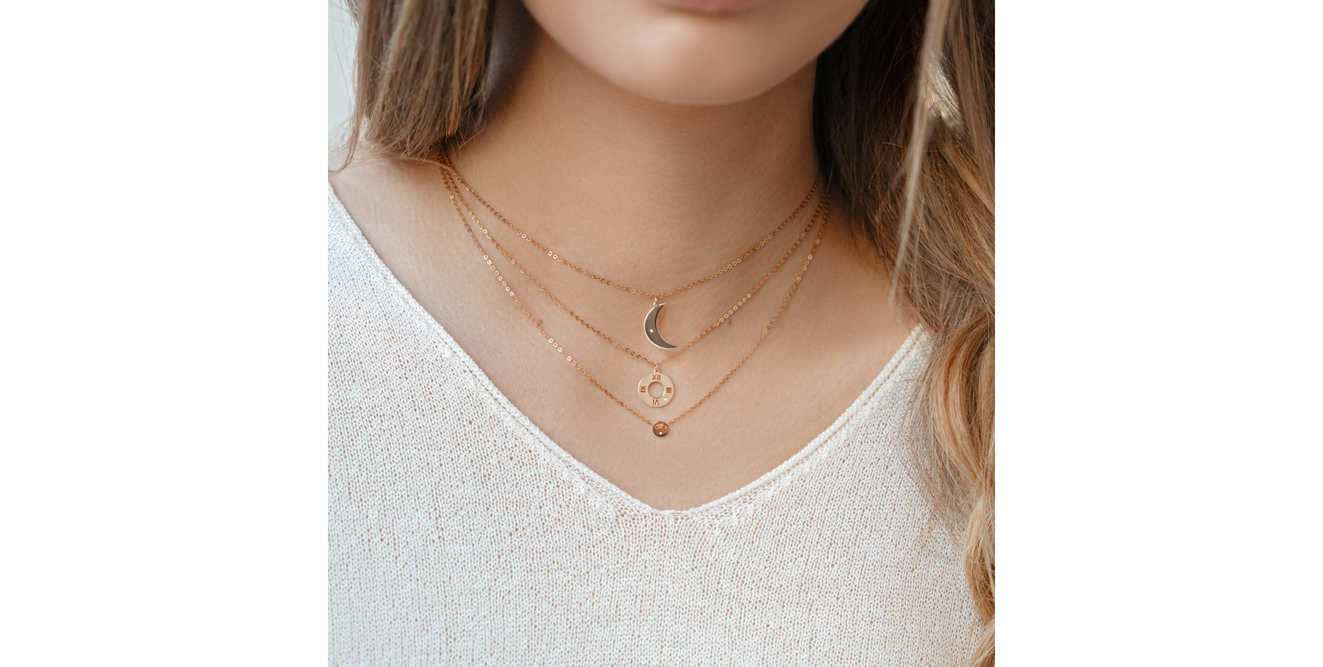 Náhrdelník s diamantem Love