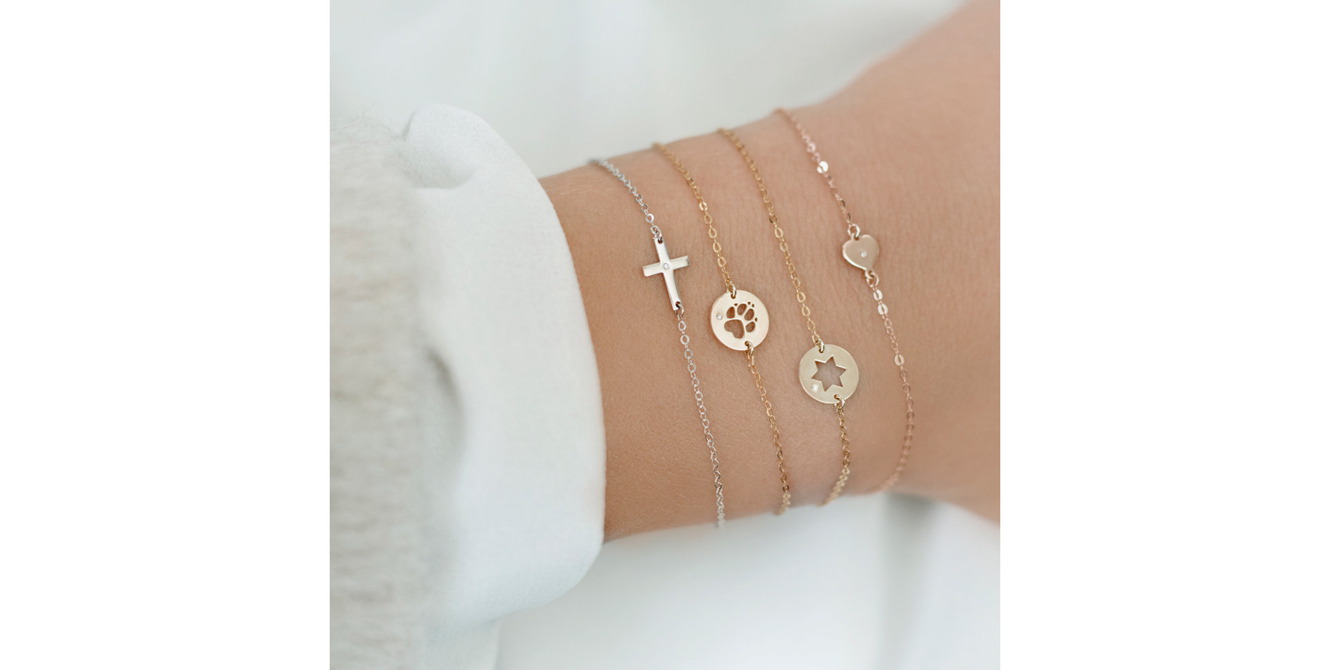 Náramek s diamantem Dog Paw