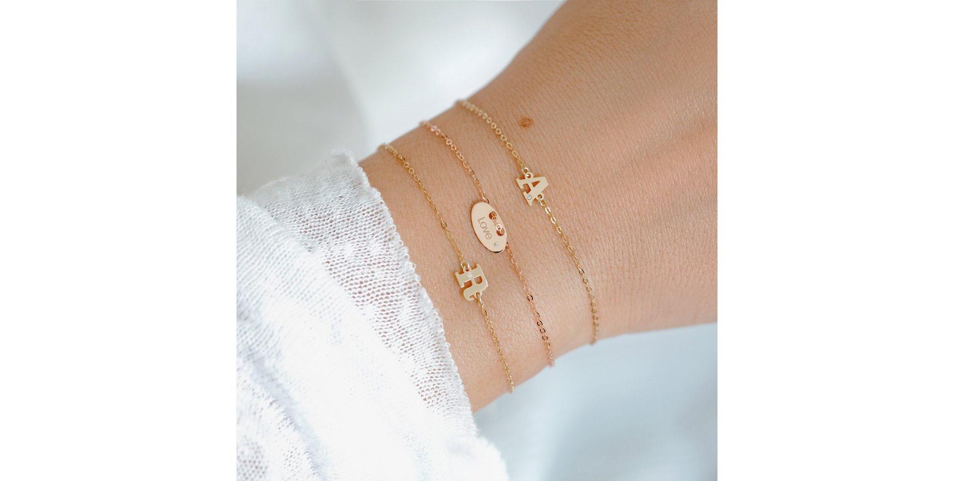 Náramek s diamantem Classic Big A