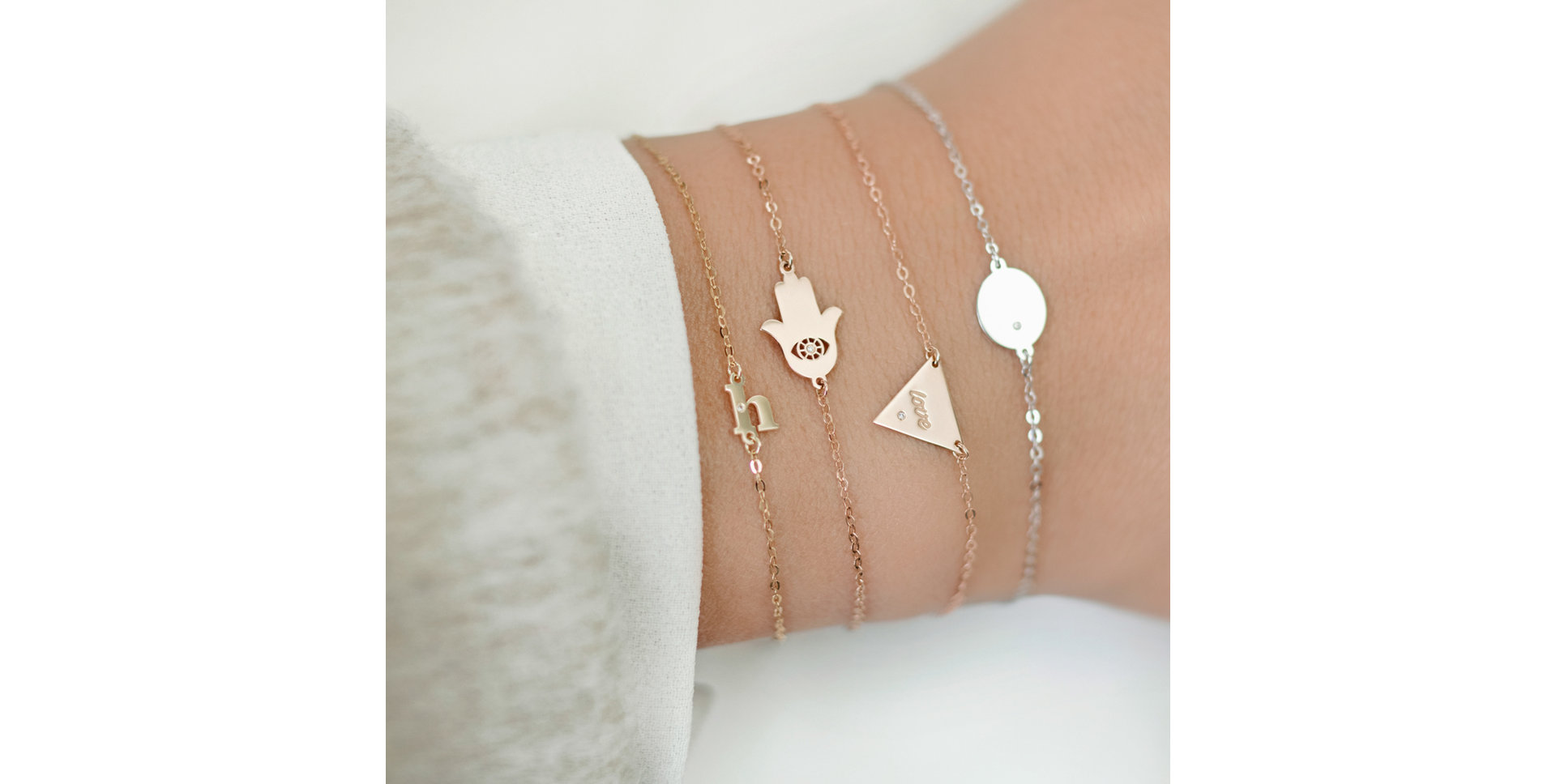 Náramek s diamantem Classic Little A