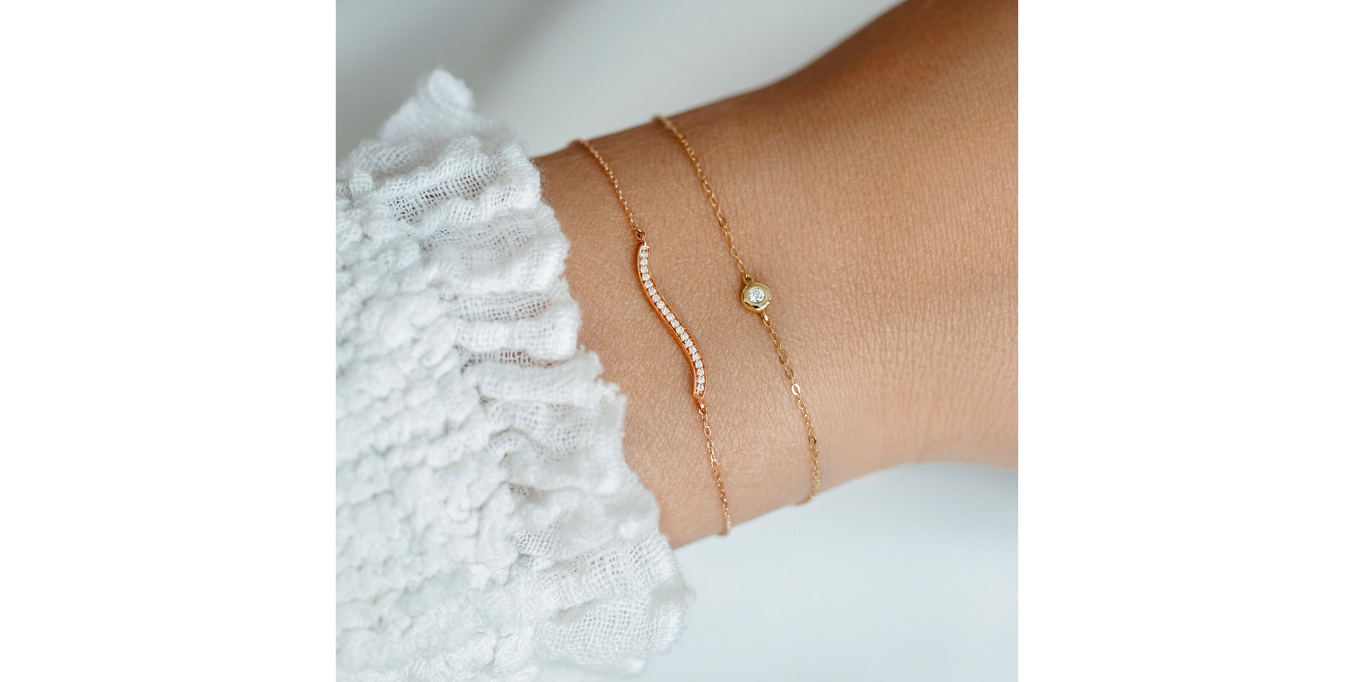 Náramek s diamanty Wave