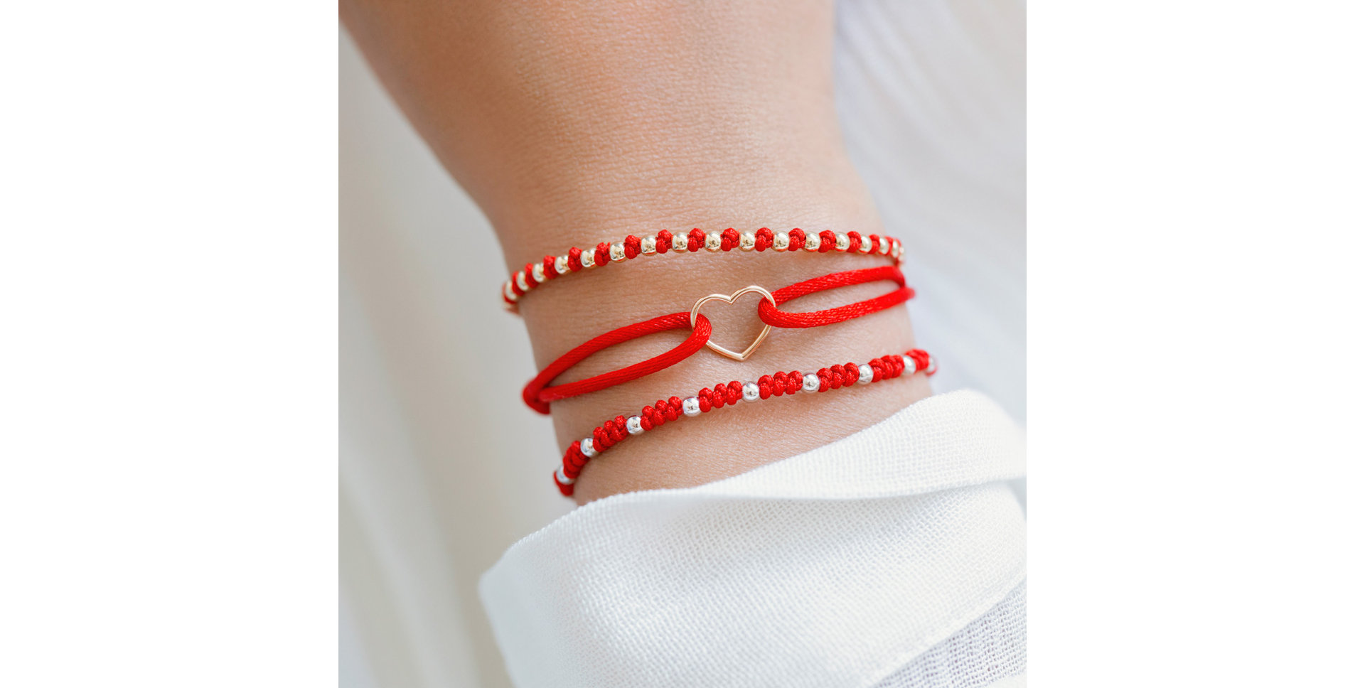 Diamantový náramek se šňůrkou Heart