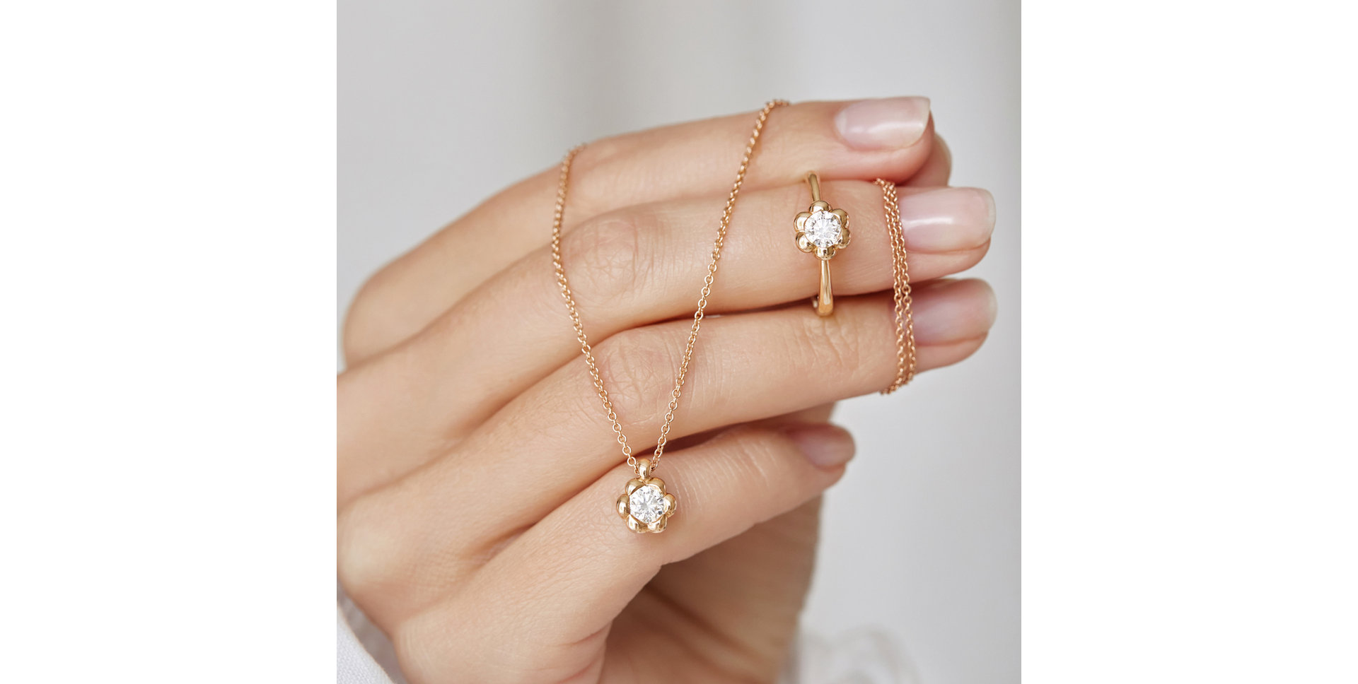 Prsten s diamantem Blooming Love