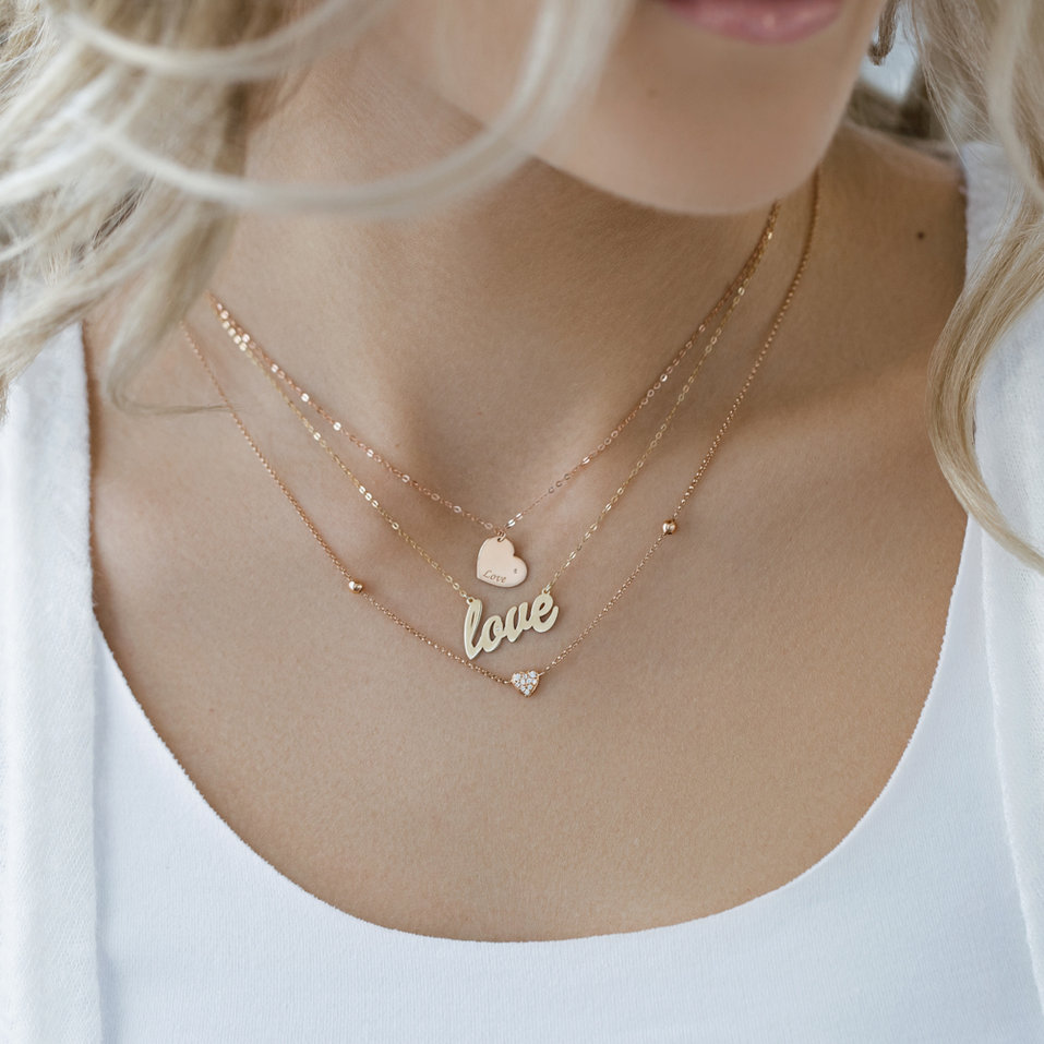 Náhrdelník s černými a bílými diamanty Tender Heart