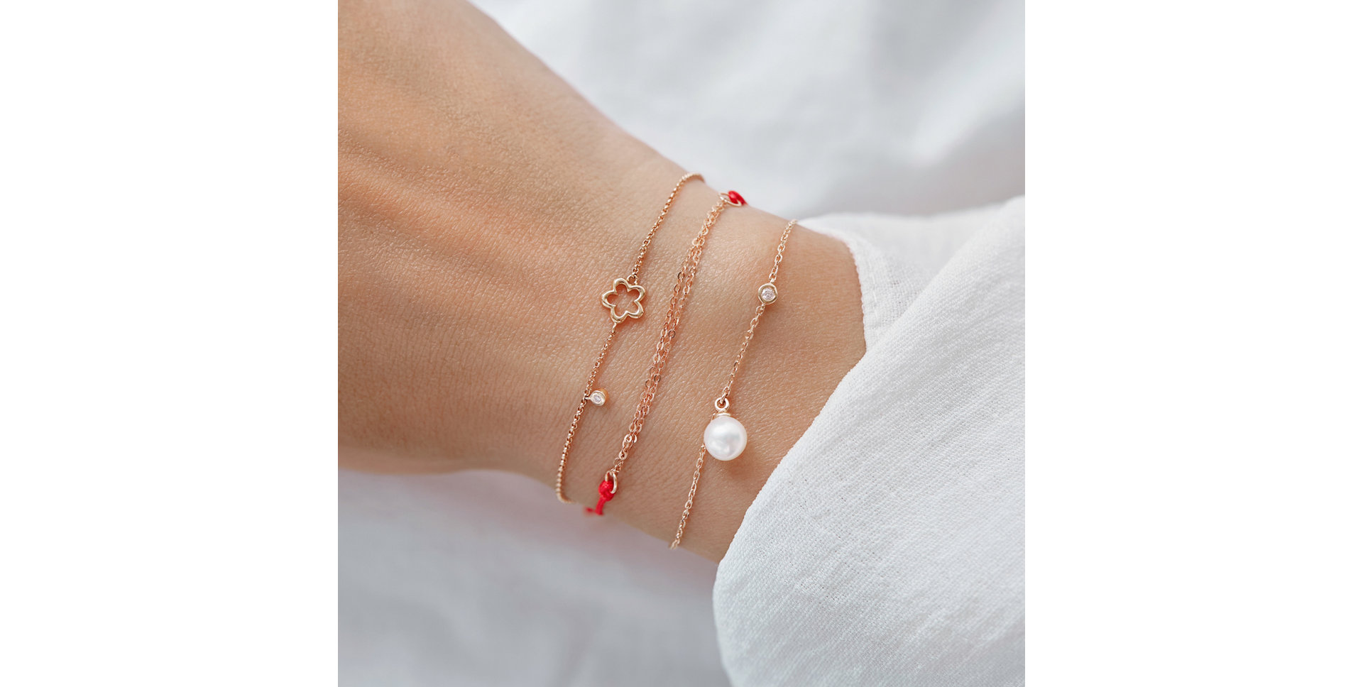 Náramek s diamantem a sladkovodní bílou perlou Lovely Lake