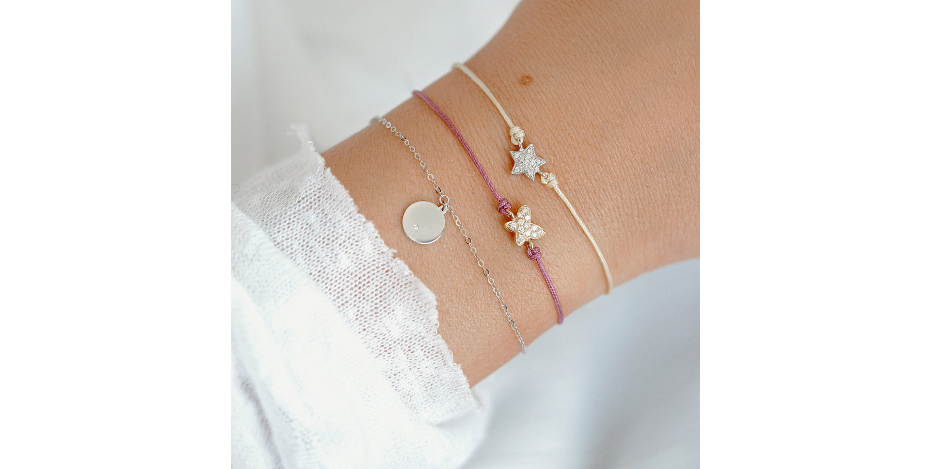 Náramek se šňůrkou a hnědými diamanty Star Message