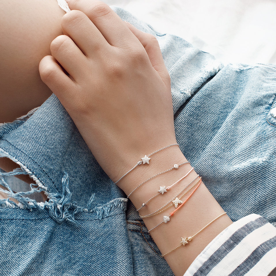 Diamantový náramek se šňůrkou Be a Star