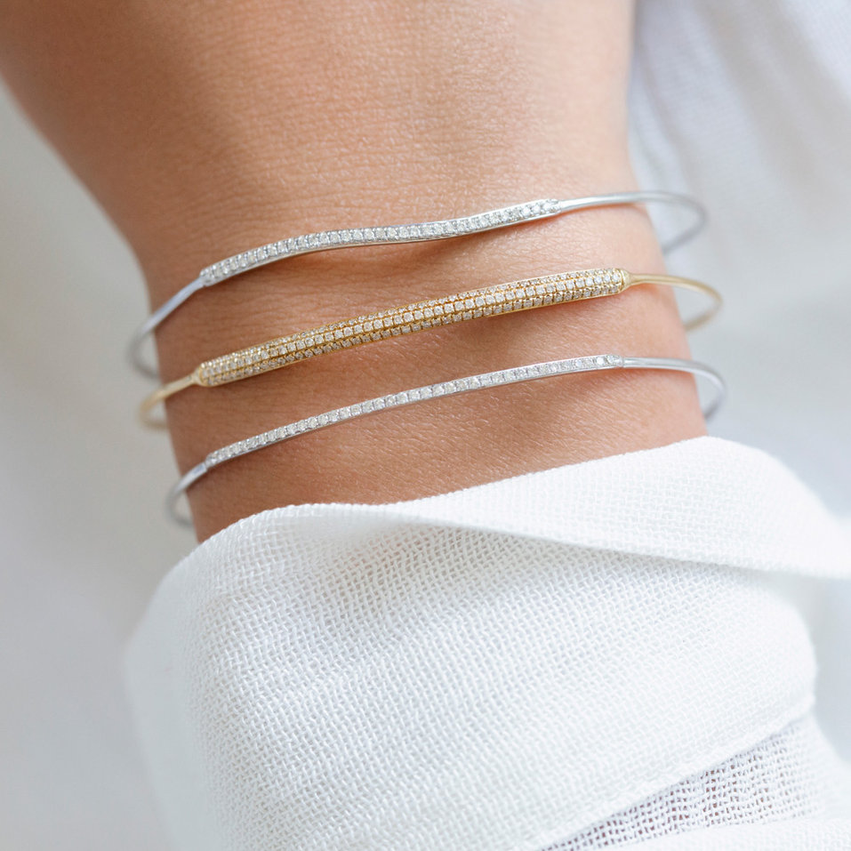 Náramek s diamanty Wave