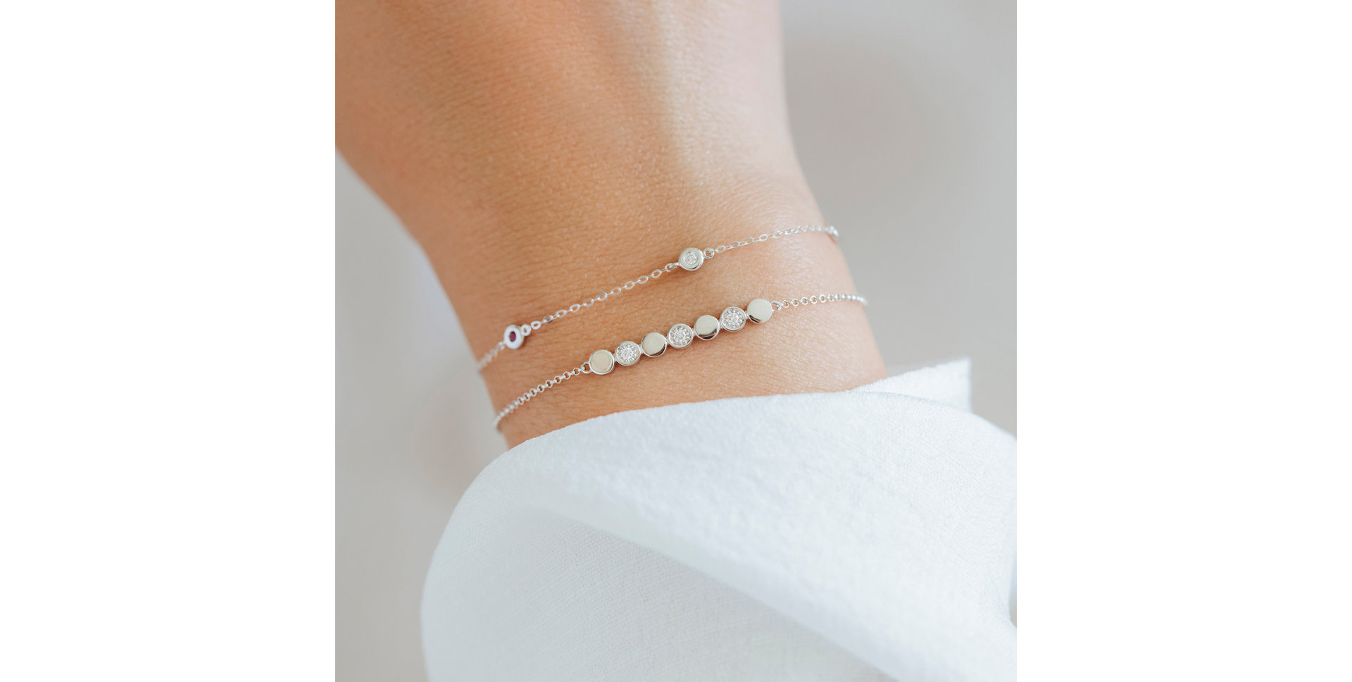 Náramek s diamanty Dots