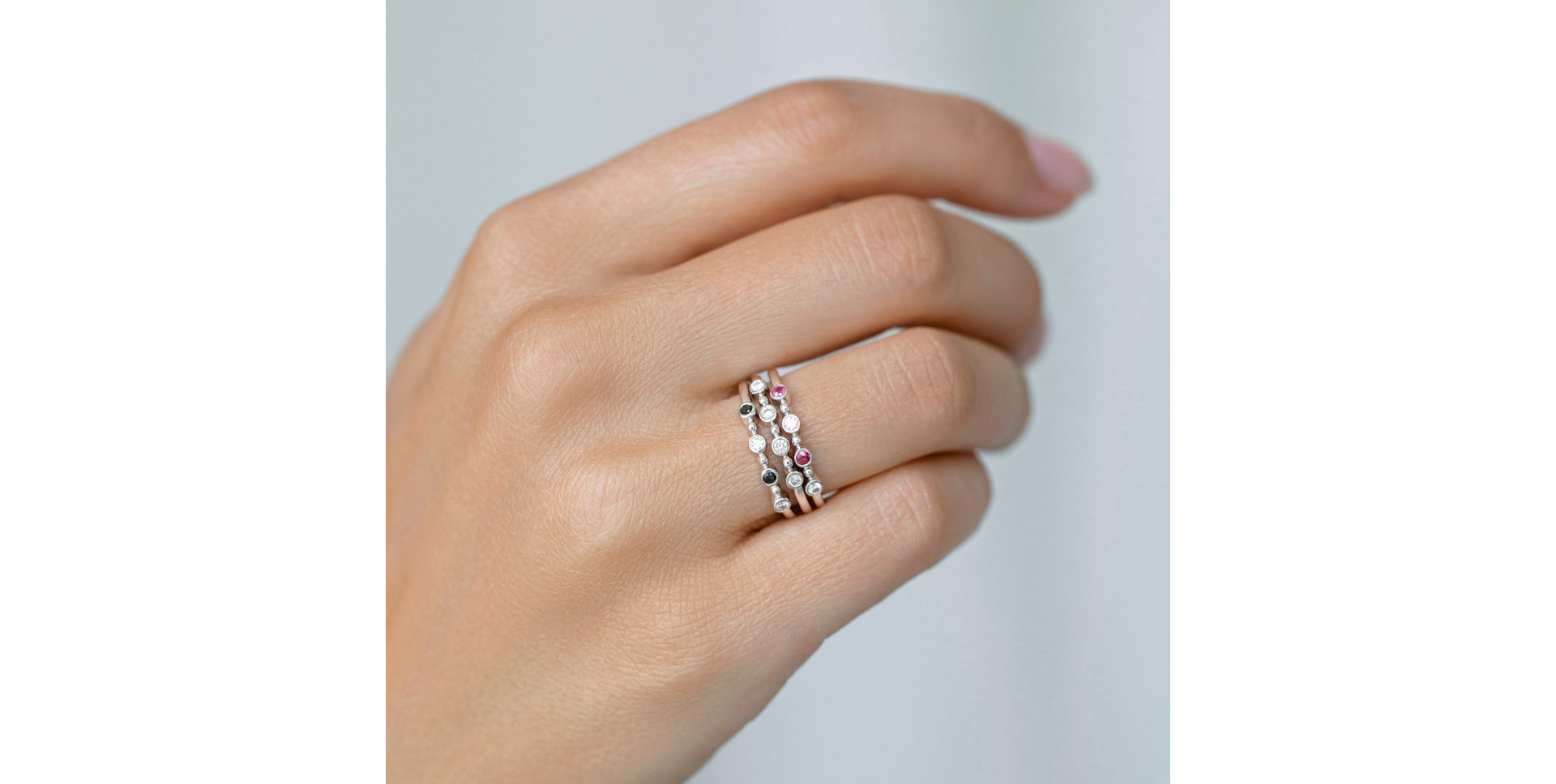 Prsten s diamanty a safíry Simplicity