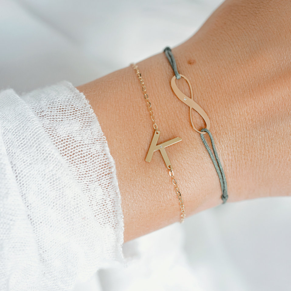 Diamantový náramek se šňůrkou Infinity