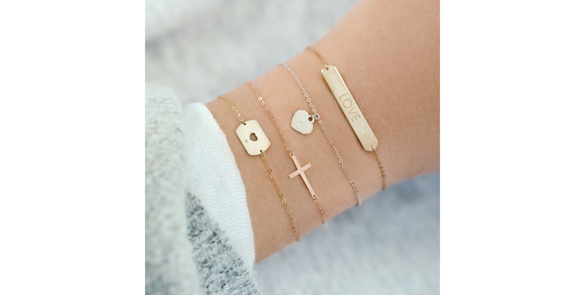 Náramek s diamantem Diamond Love