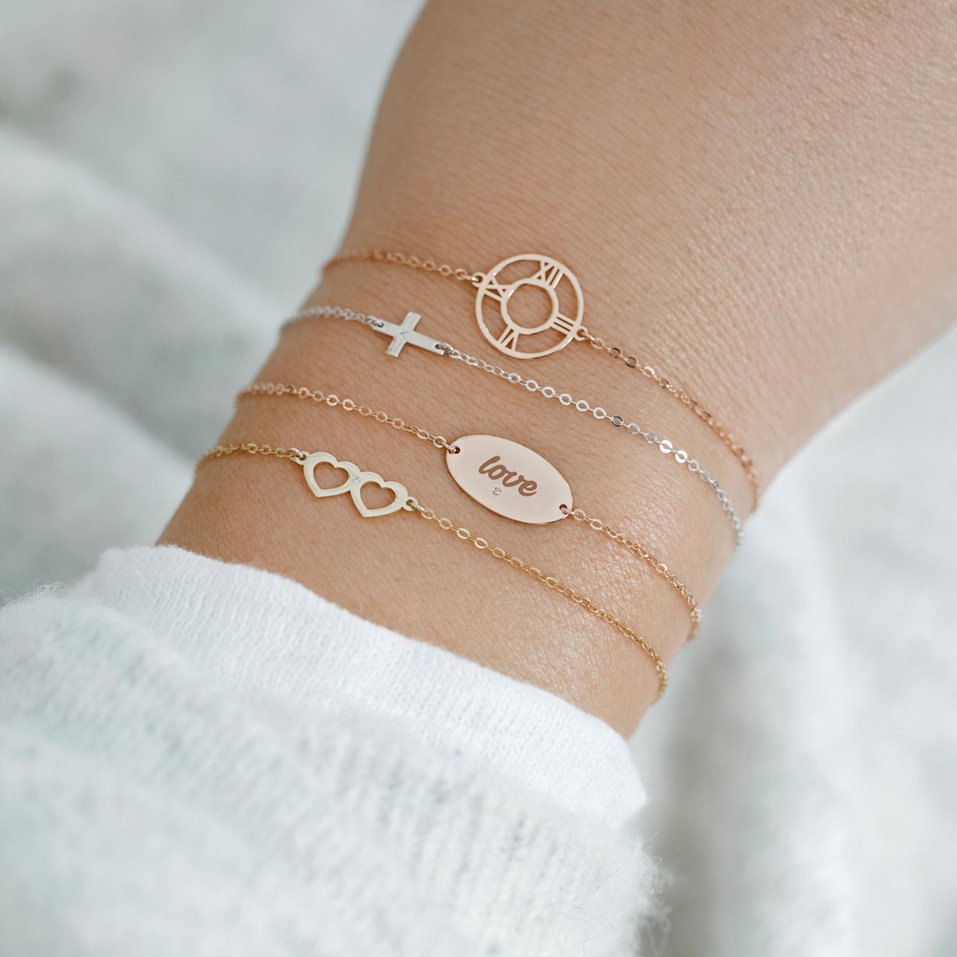 Náramek s diamantem Amour Symbol