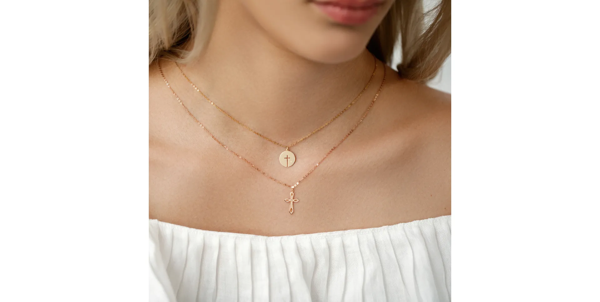 Náhrdelník s diamantem Classic Cross