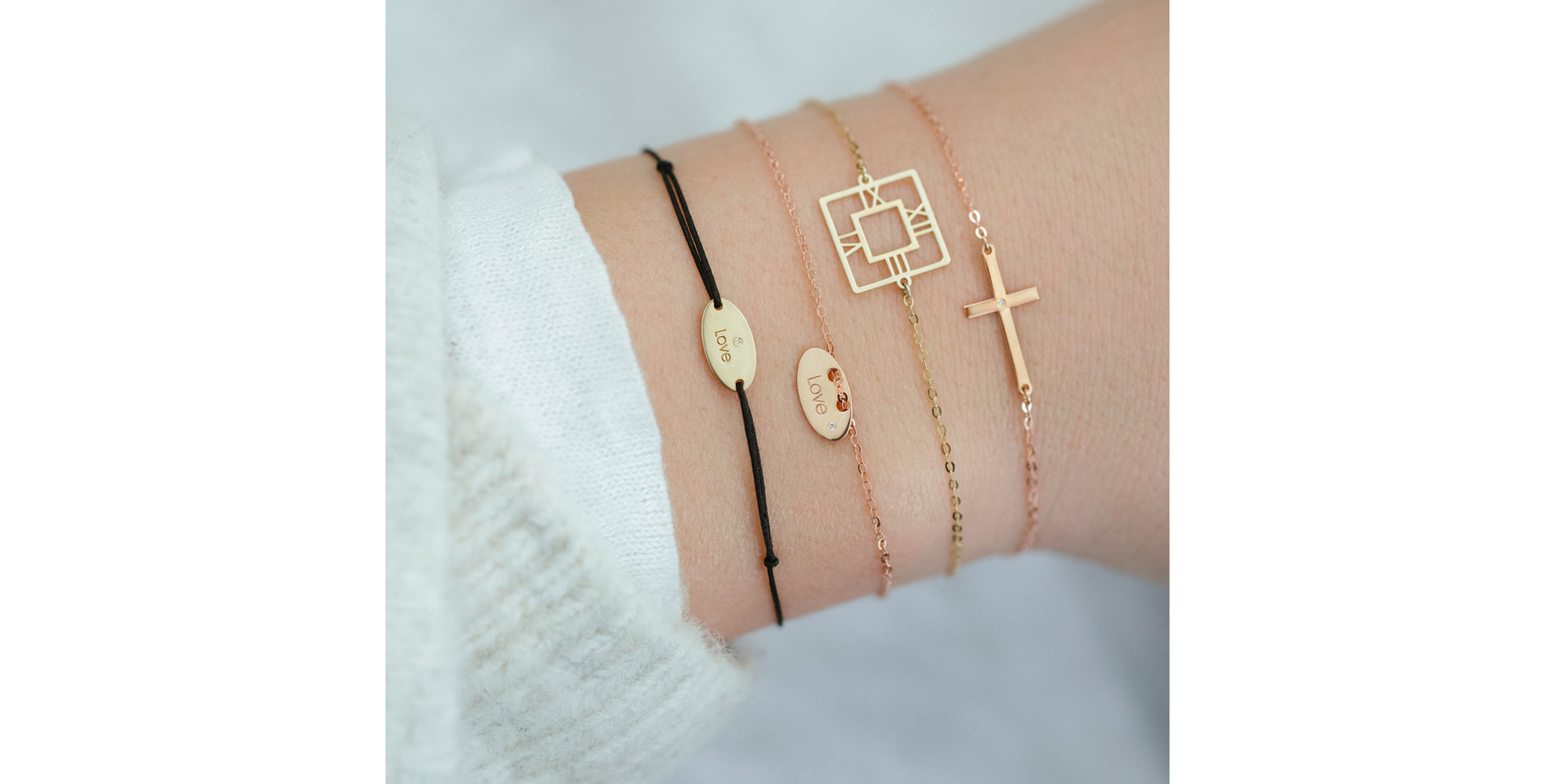 Náramek s diamantem Love Stamp Message