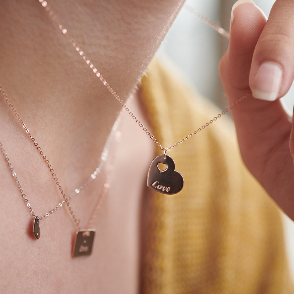 Náhrdelník s diamantem Military Amour