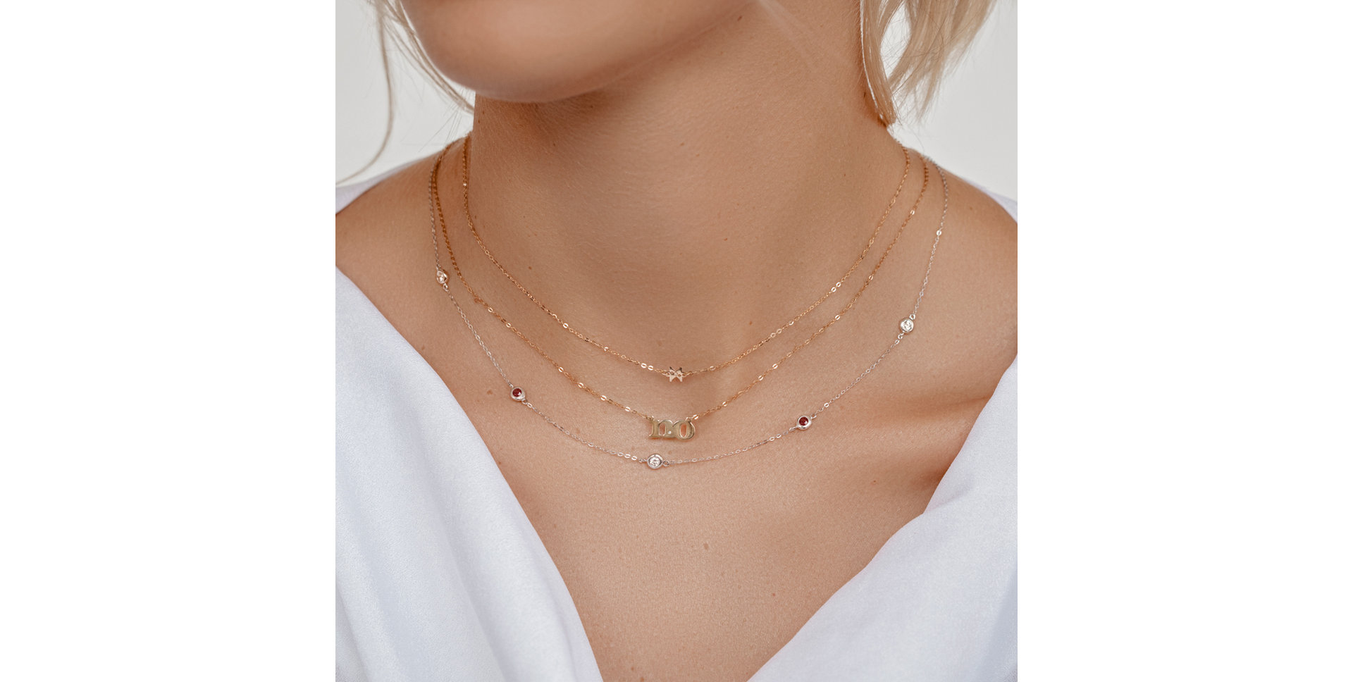 Náhrdelník s diamantem, rubíny a safíry Dots