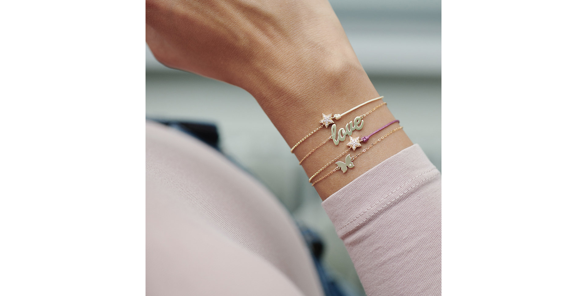 Náramek s diamantem Love