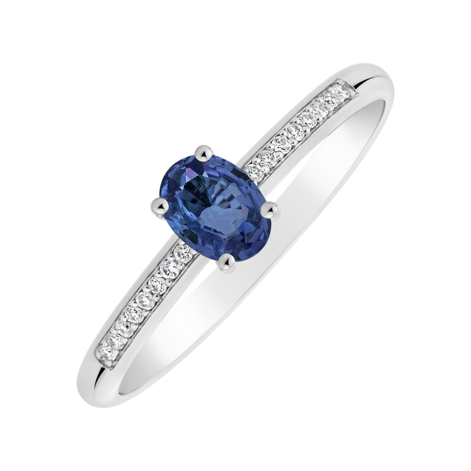 Prsten s diamanty a safírem Princess