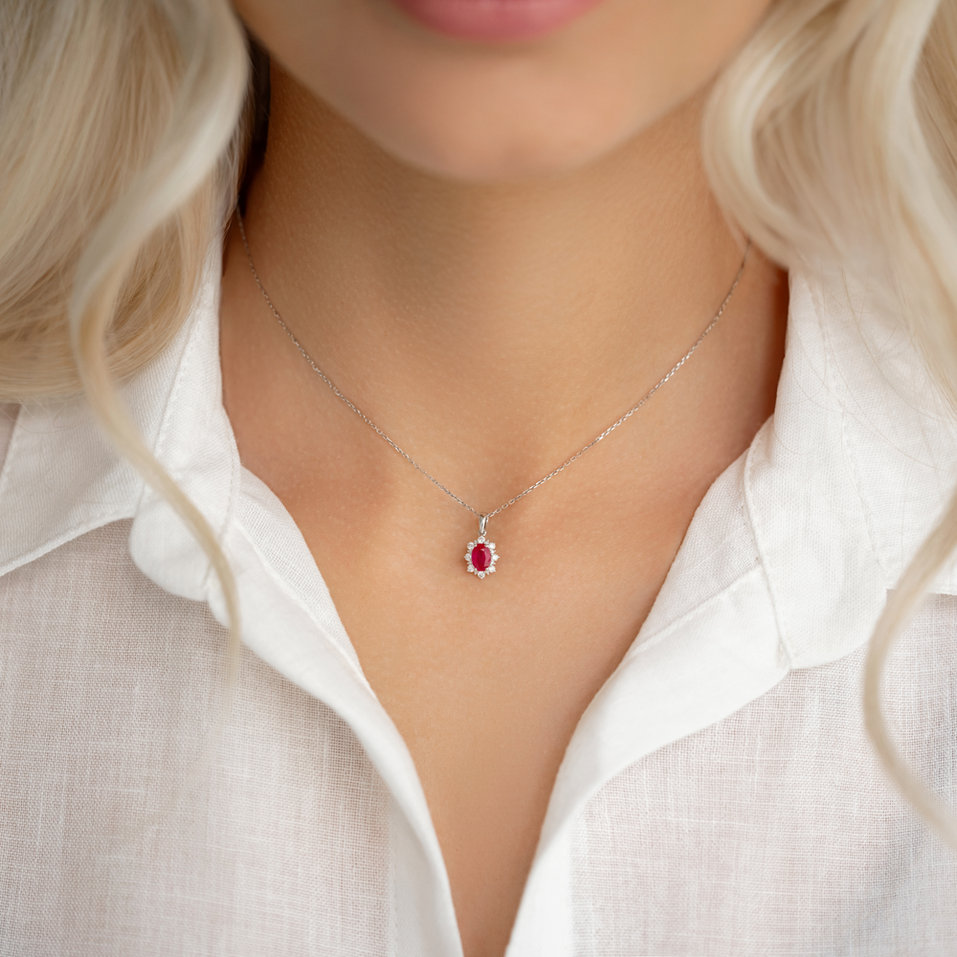 Přívěsek s rubínem a diamanty Princess