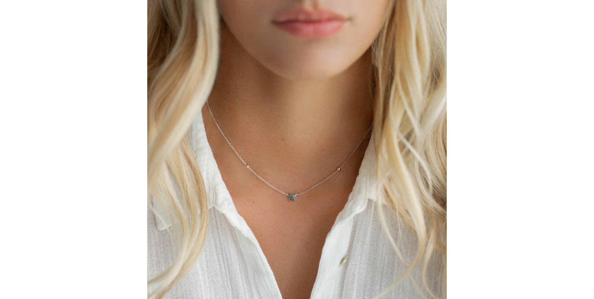 Náhrdelník s diamanty Magic Buttefly