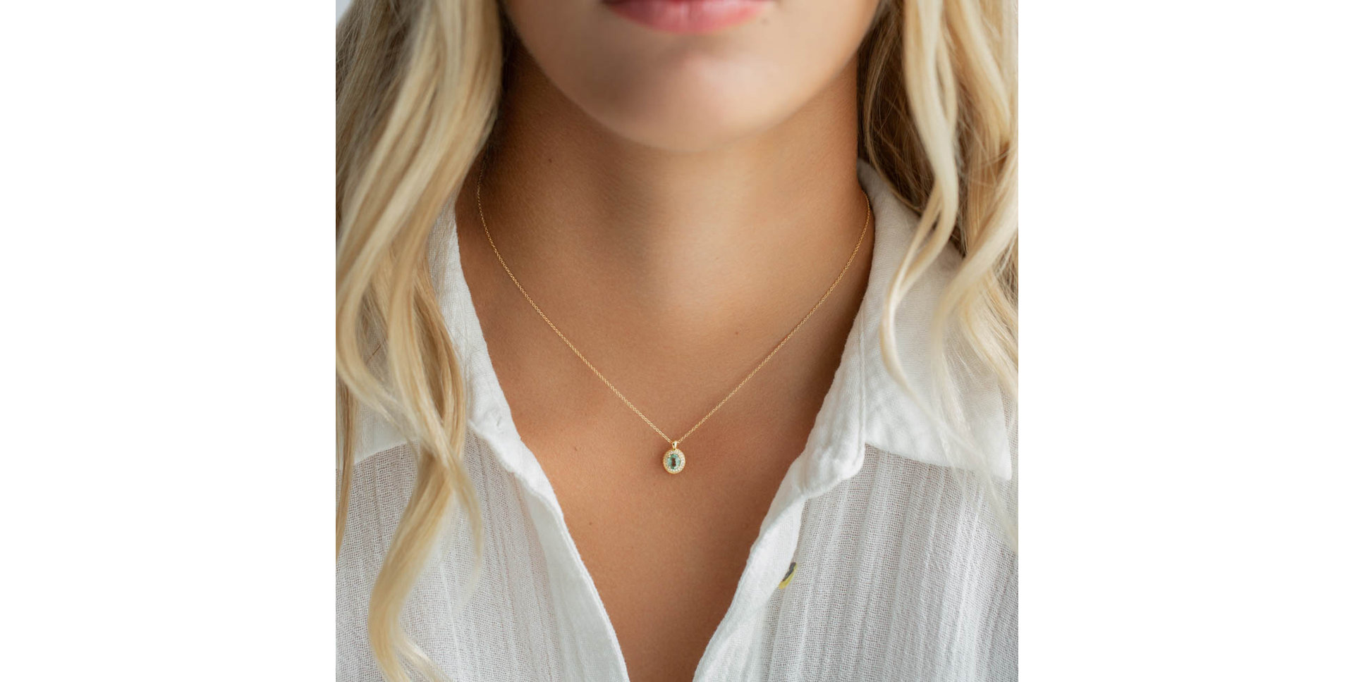 Náhrdelník s diamanty a safírem green Princess