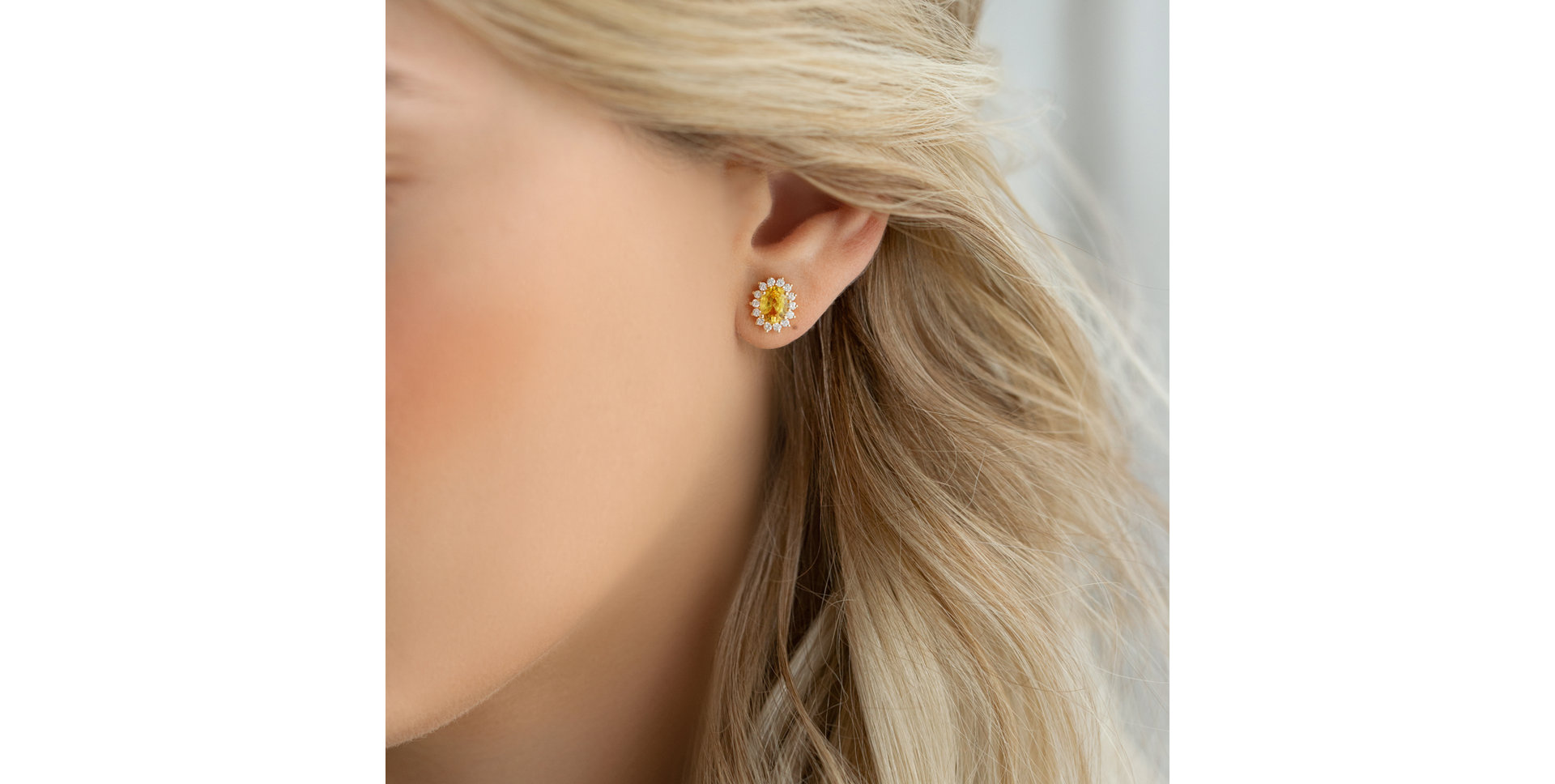 Náušnice s diamanty a safírem Princess