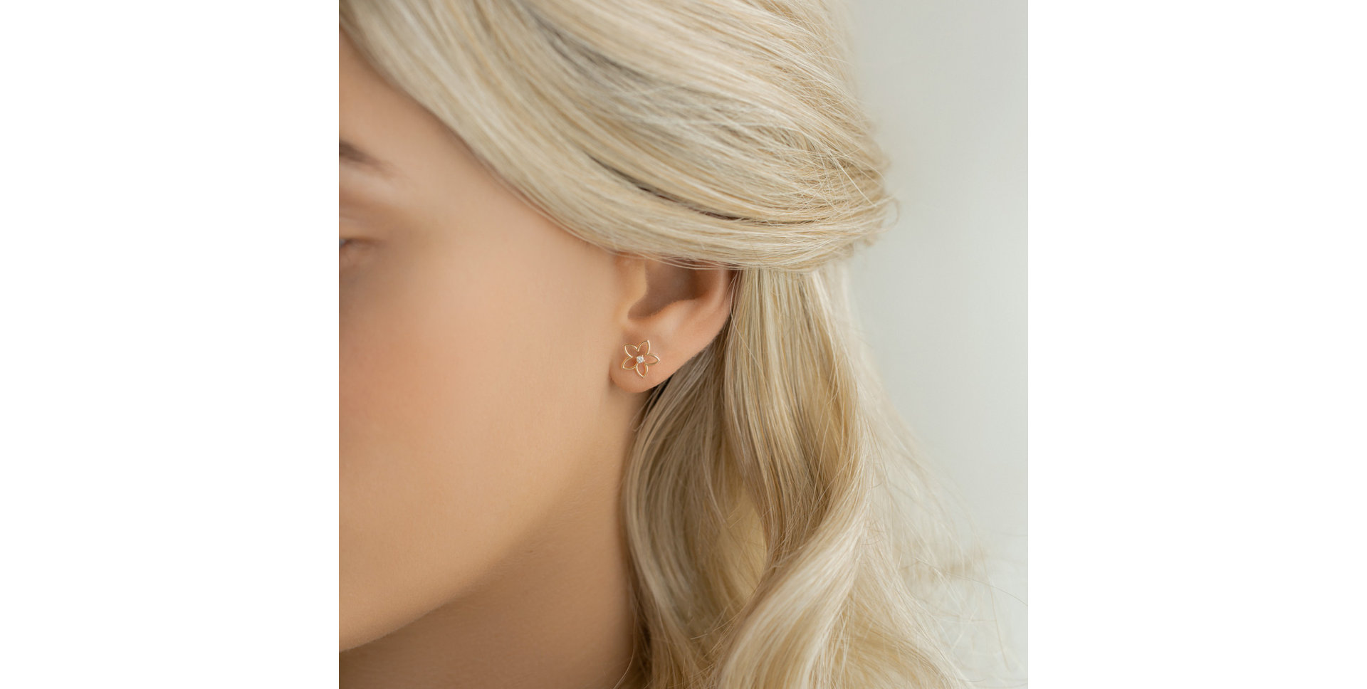 Náušnice s diamantem Flowery Dream