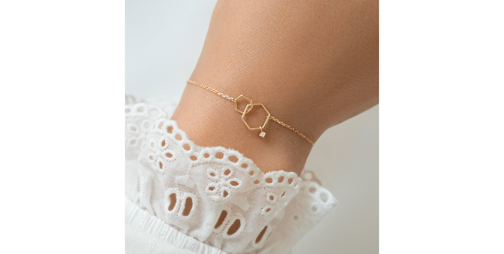 Náramek s diamantem Hexagon Elegance