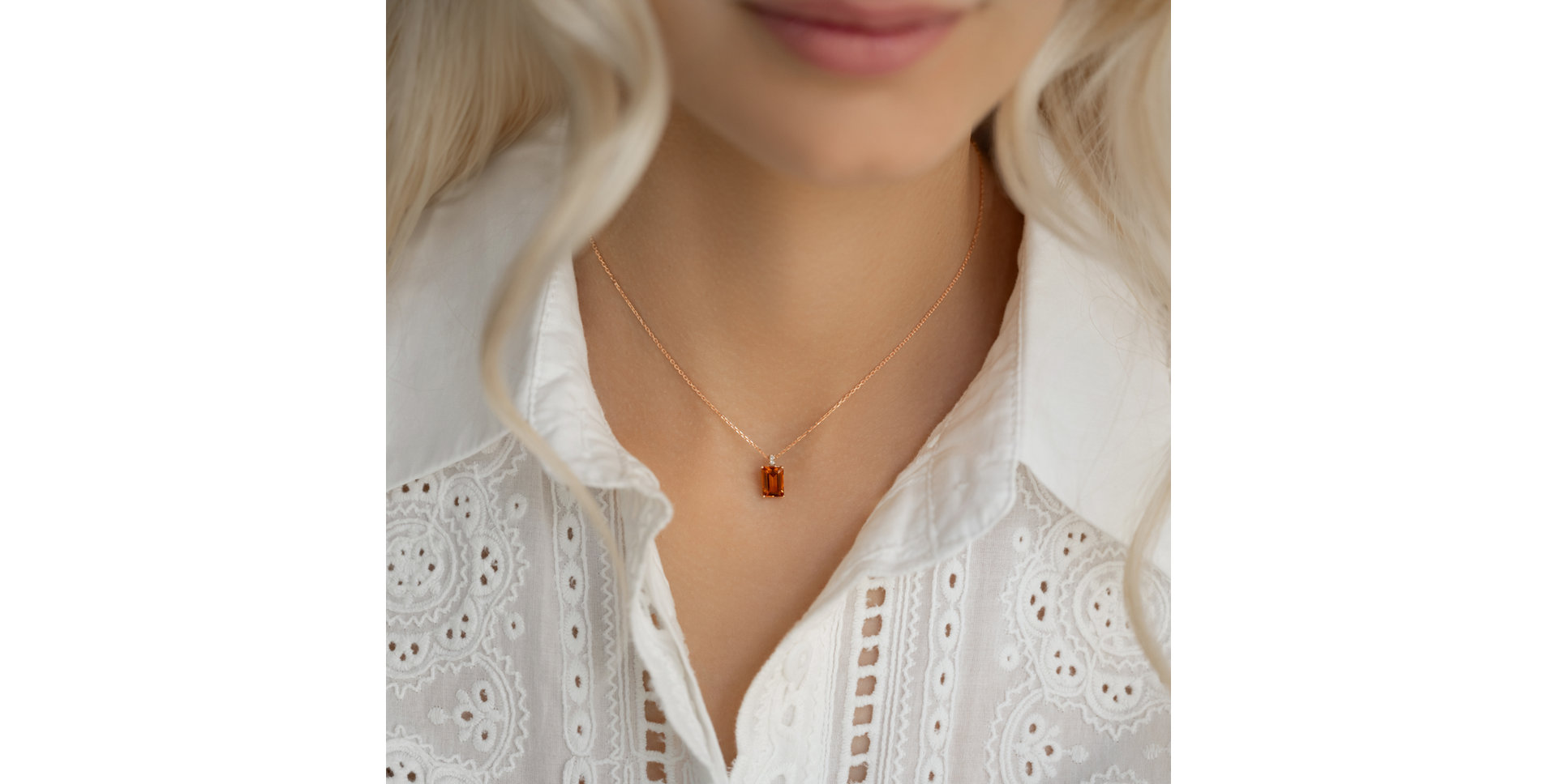 Náhrdelník s diamanty a rhodolitem Mireth