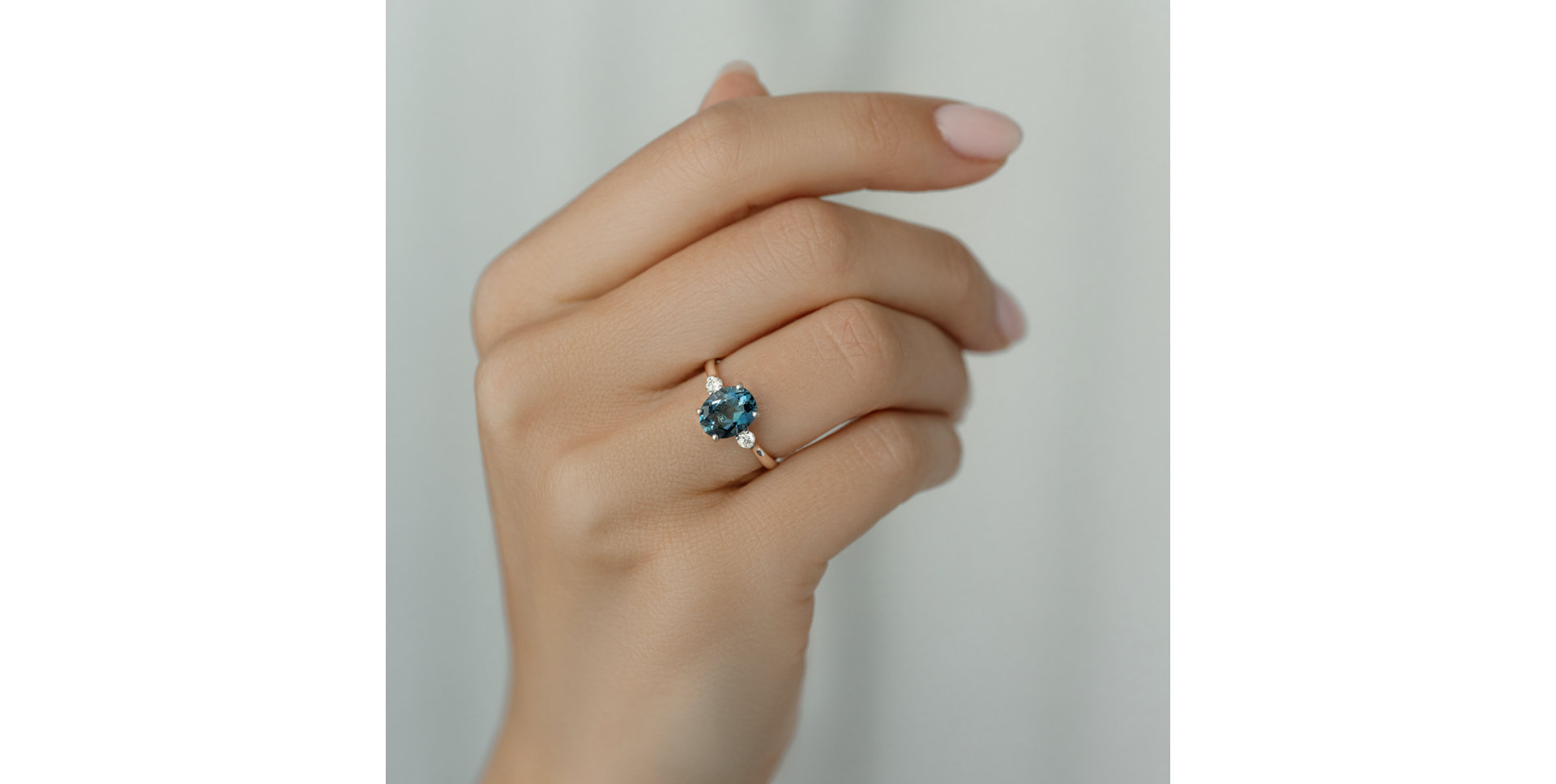 Prsten s diamanty a tanzanitem Asuan