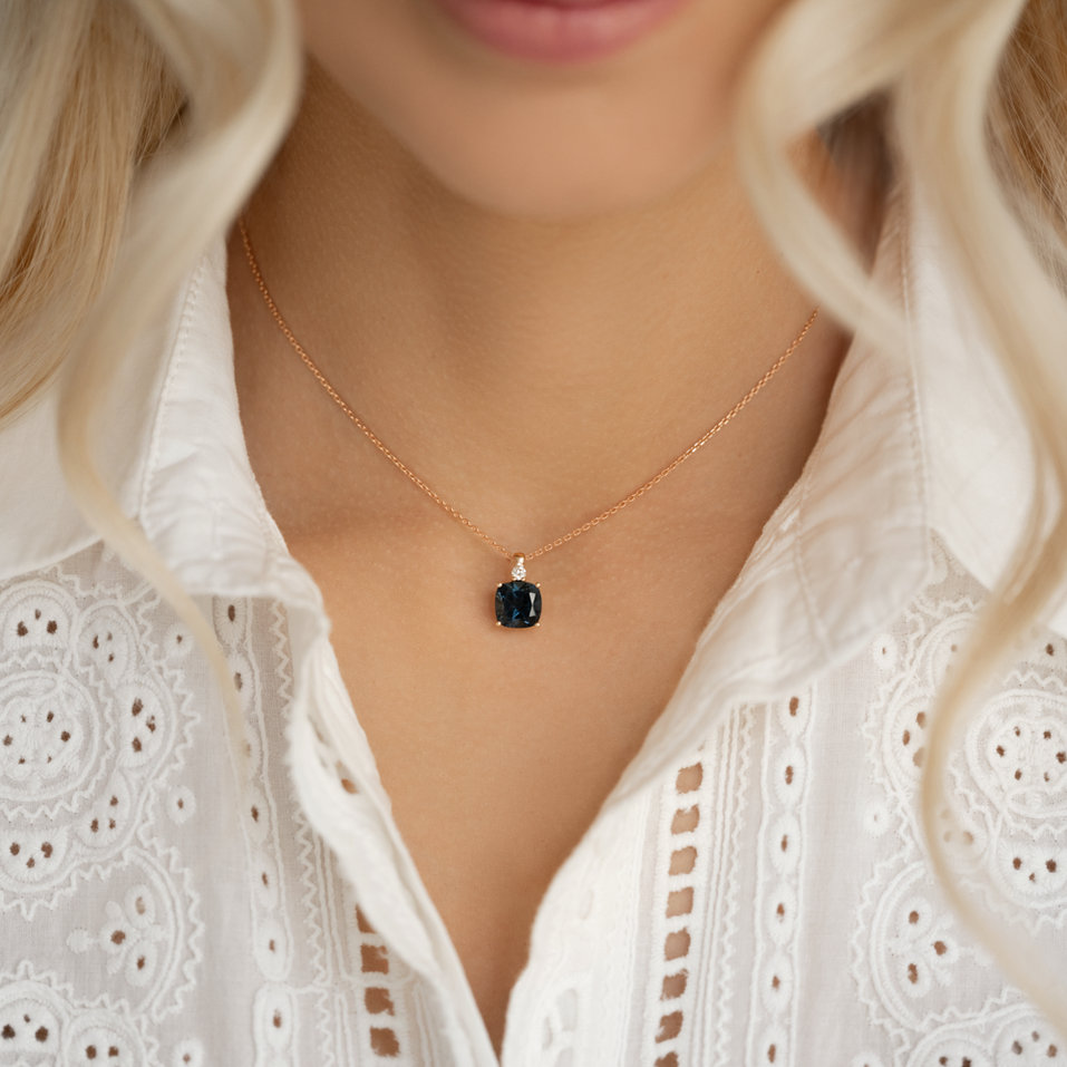 Náhrdelník s diamantem a topazem The Countess