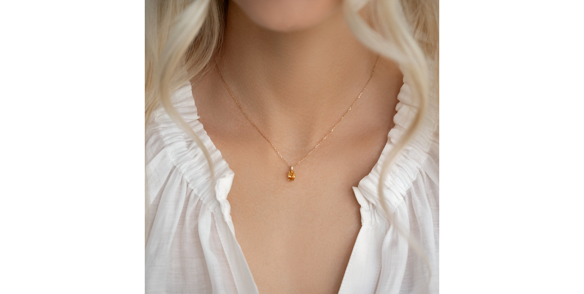 Náhrdelník s diamanty a topazem Lauriene