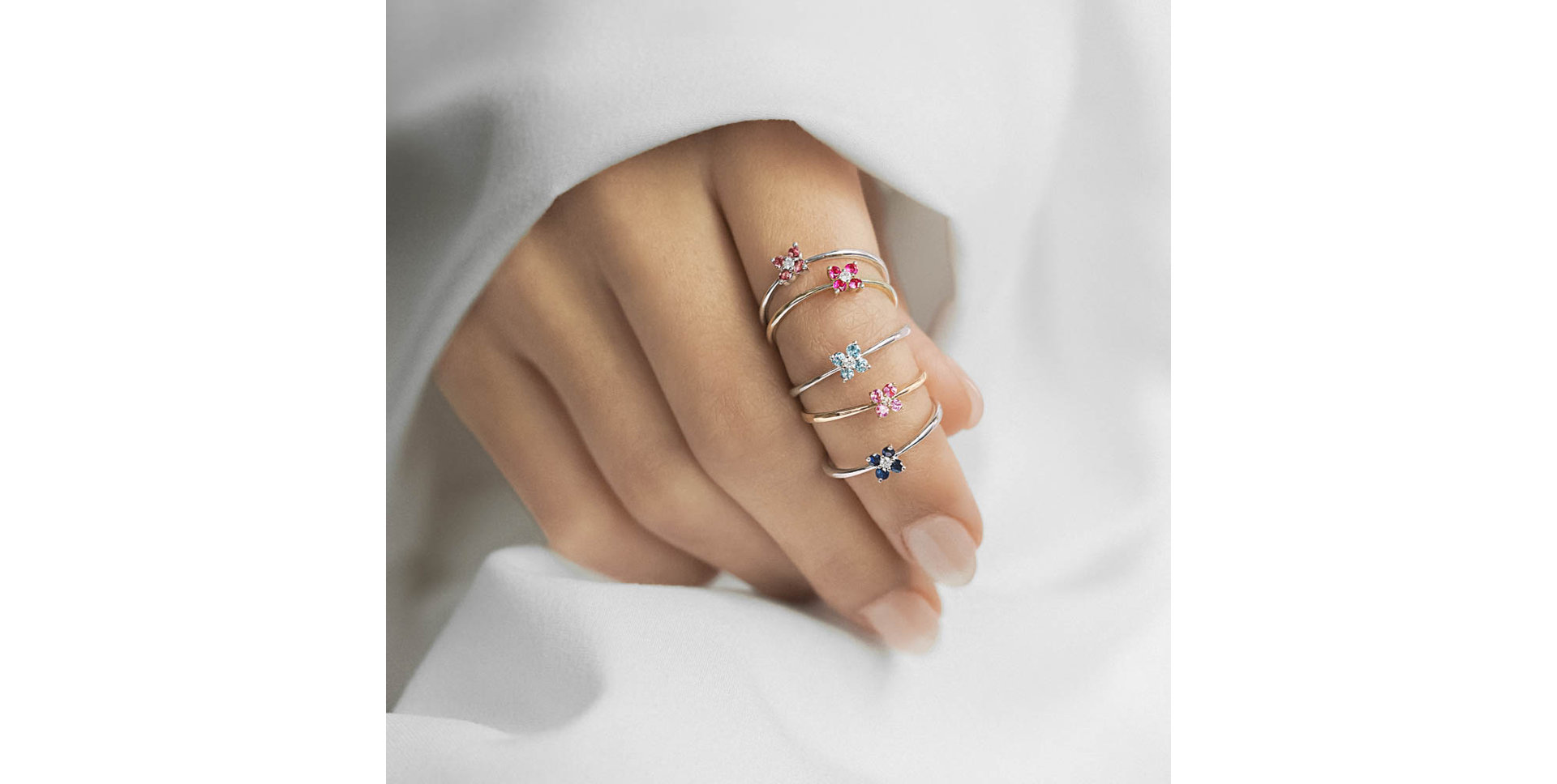 Prsten s diamantem a rhodolity Divine Bloom