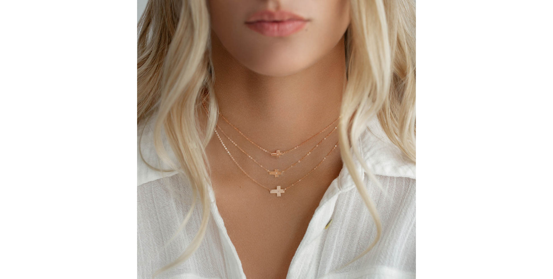 Náhrdelník s diamantem Cross of Devotion