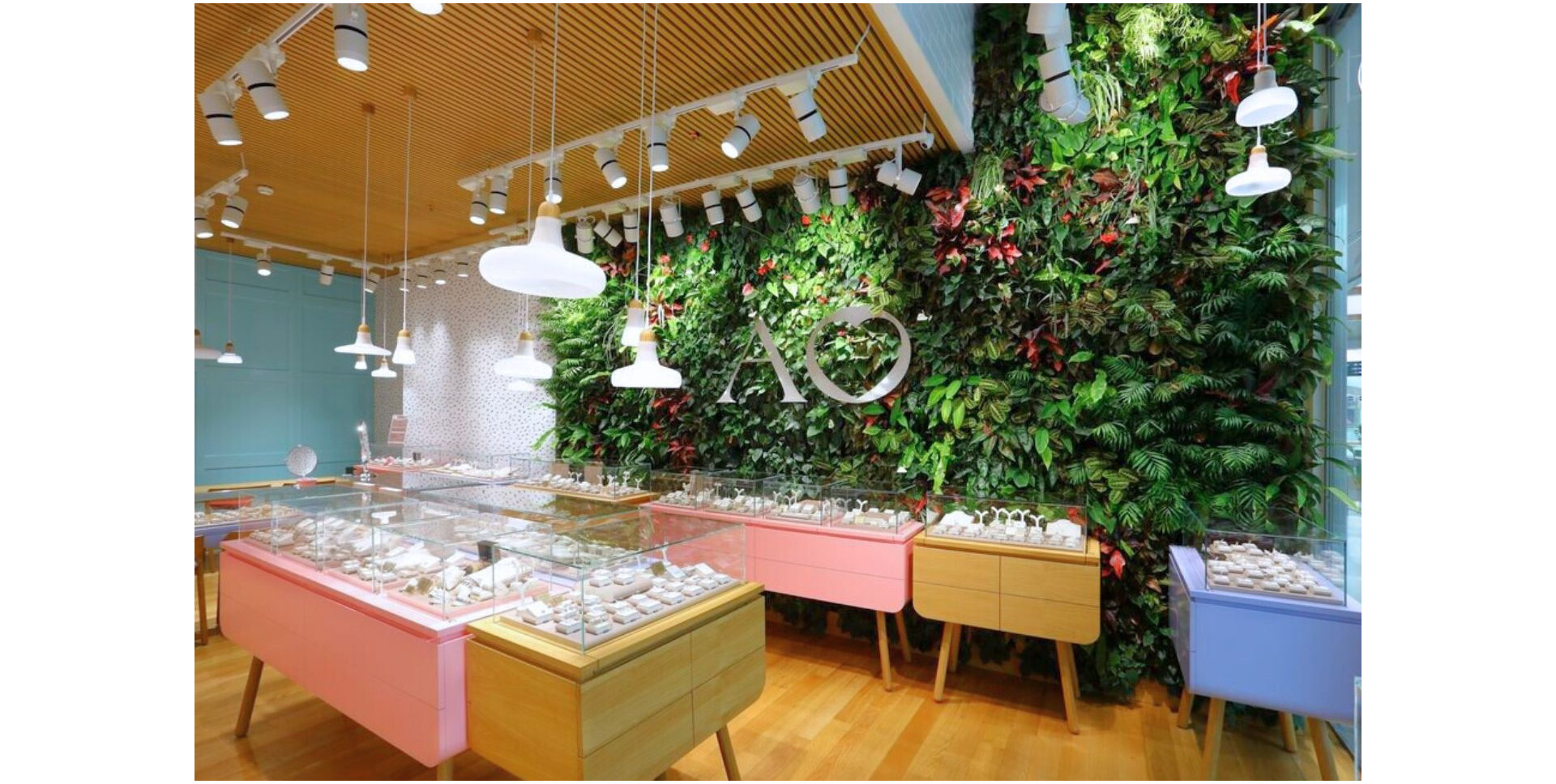 ALOve OC Aupark, Bratislava